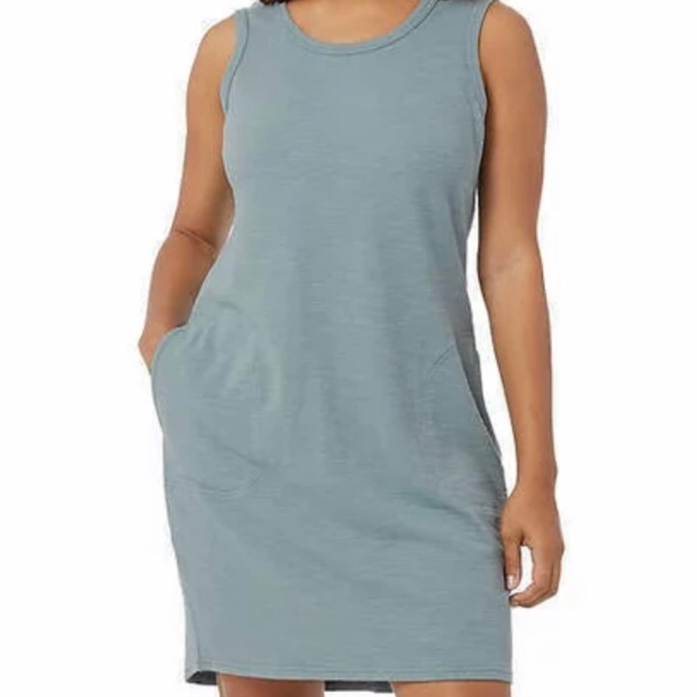 NWT Women’s 32 Degrees sleeveless dress color lead size large